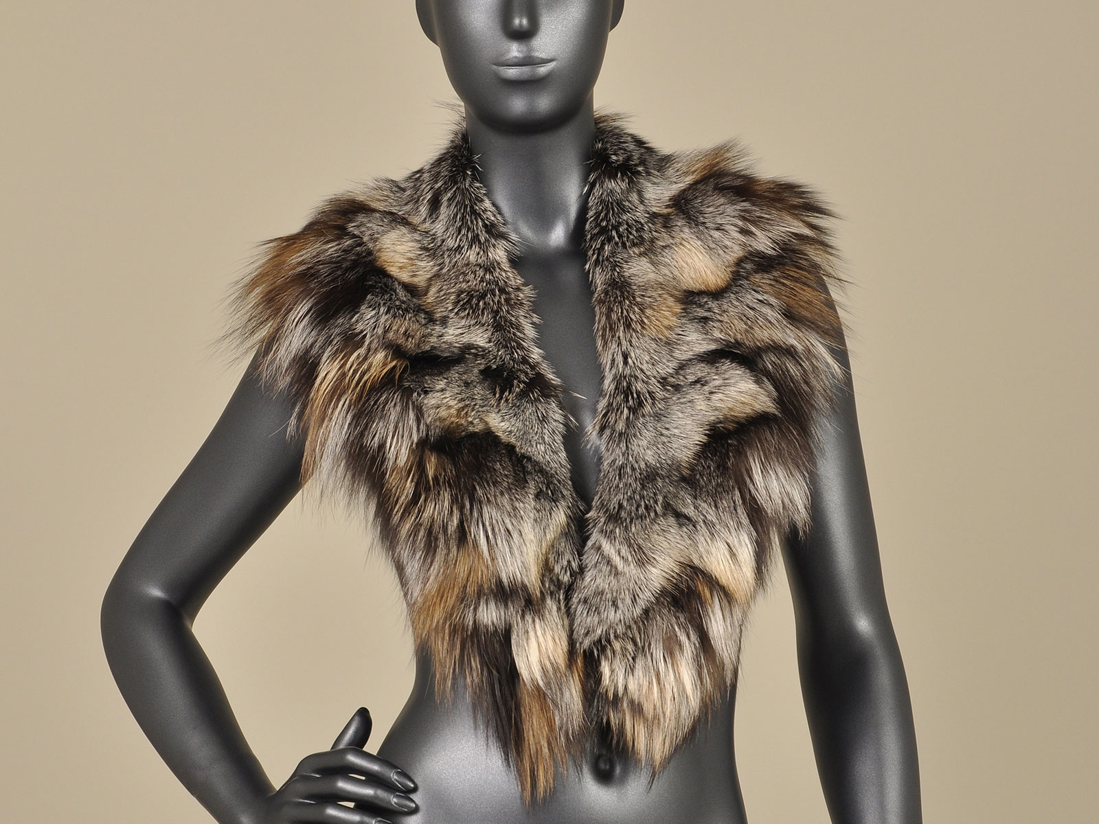 crystal silver fox legs collar