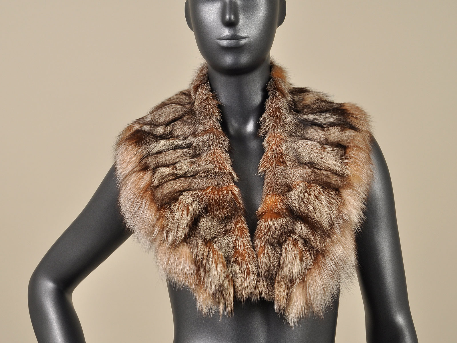 crystal fox leg collar