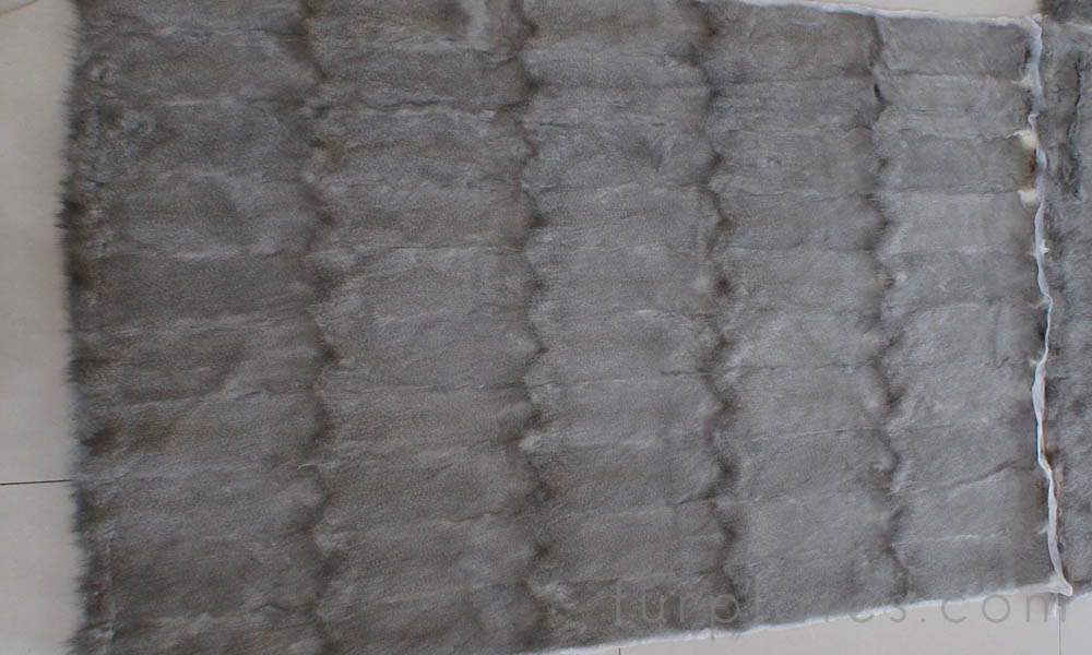 gray squirrel fur plate